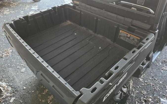 2025 Can-Am Defender MAX DPS HD7