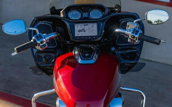 2025 Indian Challenger Limited 112 W/Powerband Audio