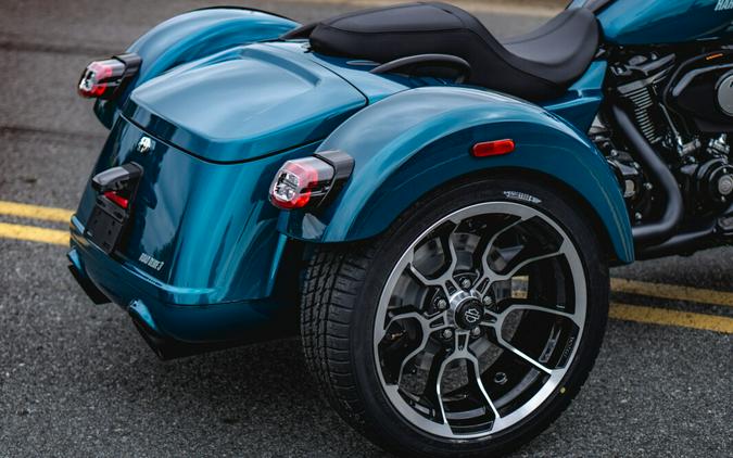 FLTRT 2026 Road Glide 3