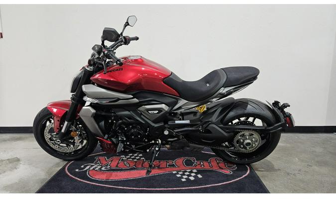 2026 XDIAVEL V4 RED - Ducati
