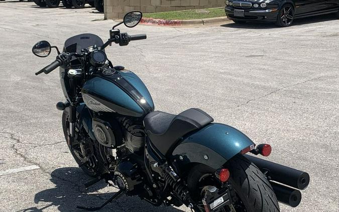 2025 Indian Motorcycle® Sport Chief Cascade Green Metallic