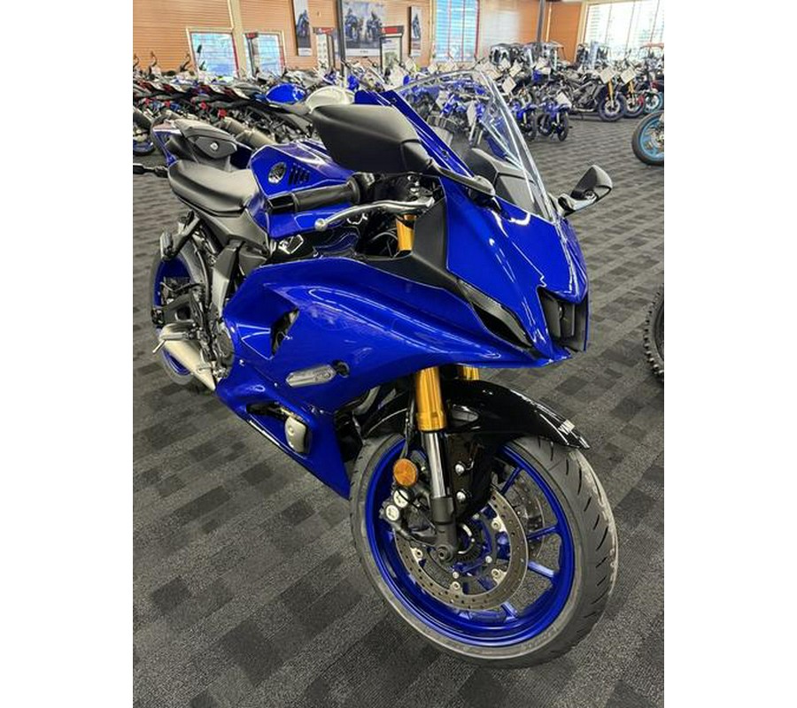 2025 Yamaha YZF-R7