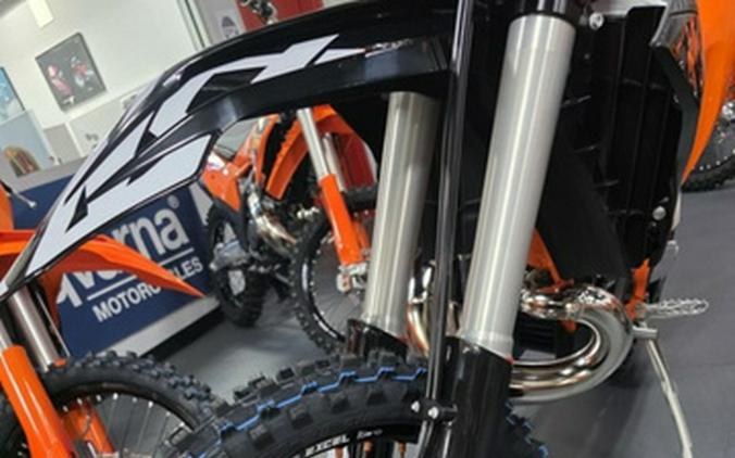 2027 KTM XC 300 W Hardenduro