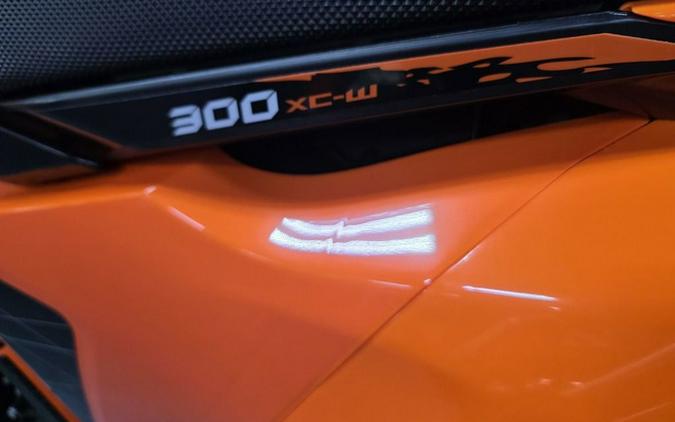 2027 KTM XC 300 W Hardenduro
