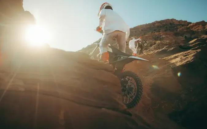 2026 Zero XE - 000076