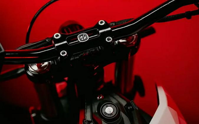 2026 Zero XE - 000076