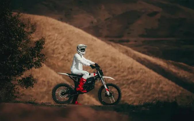 2026 Zero XE - 000076