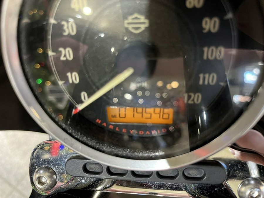 2014 Harley-Davidson XL883N - Sportster Iron 883