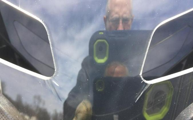 2022 Can-Am® Spyder RT Limited Dark Wheels