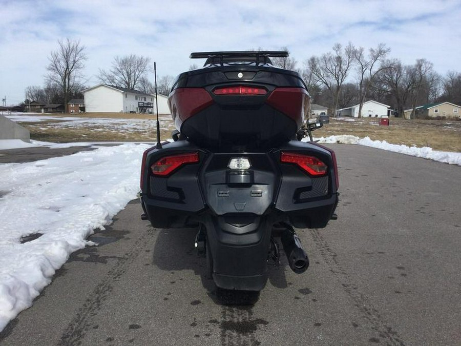 2022 Can-Am® Spyder RT Limited Dark Wheels