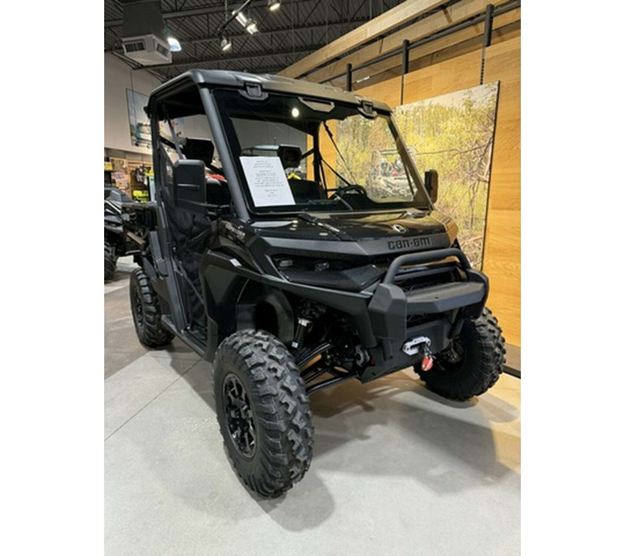 2026 Can-Am Defender XT HD11 With 10.25 in.display