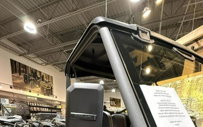 2026 Can-Am Defender XT HD11 With 10.25 in.display
