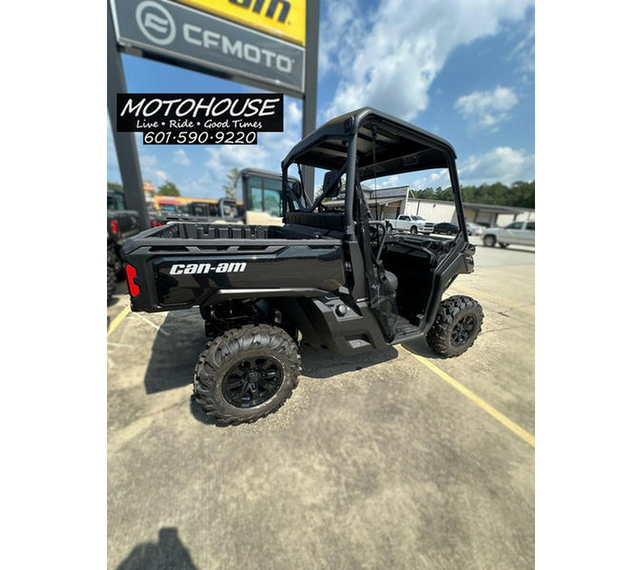 2024 Can-Am® Defender XT HD10