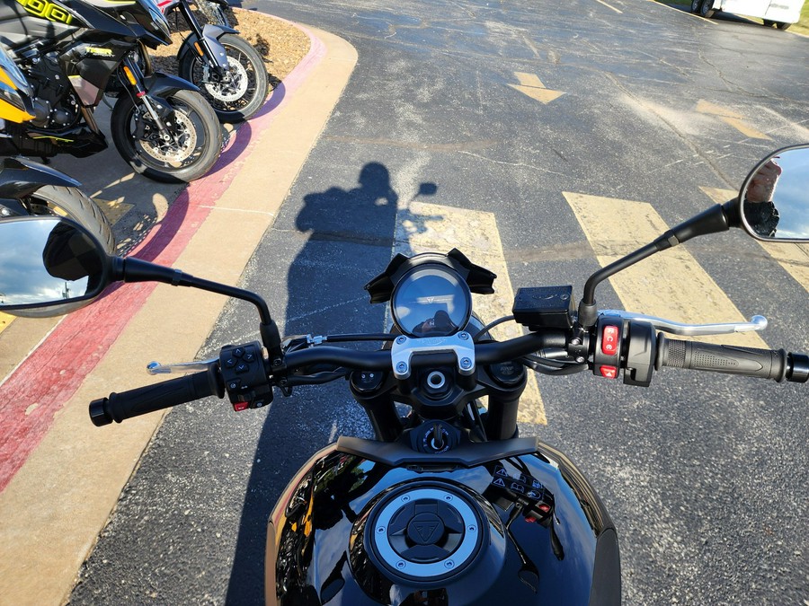 2026 Triumph Trident 800
