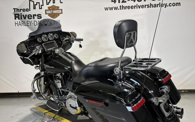 2014 Harley-Davidson® Street Glide® Special Vivid Black