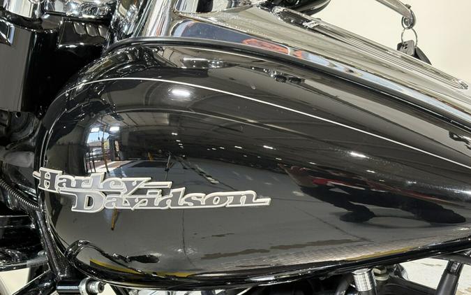 2014 Harley-Davidson® Street Glide® Special Vivid Black