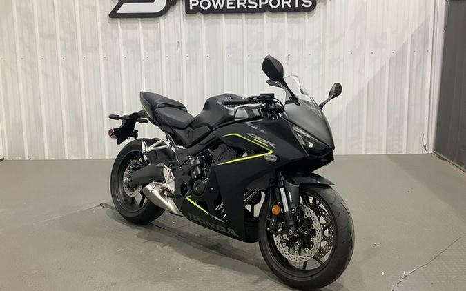 2026 Honda CBR650R E-Clutch