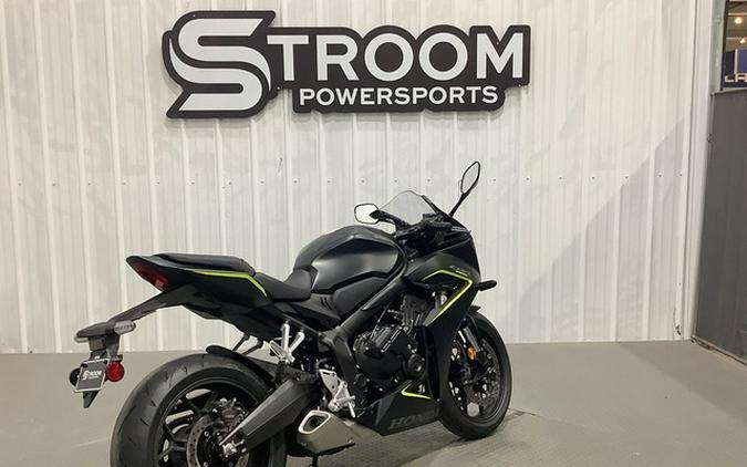 2026 Honda CBR650R E-Clutch
