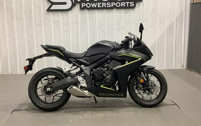 2026 Honda CBR650R E-Clutch