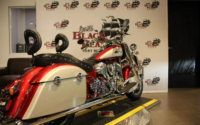 2026 Indian Springfield Sunset Red Metallic / Silver Quartz Metallic