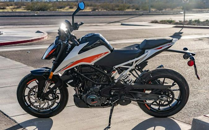 2022 KTM 390 Duke