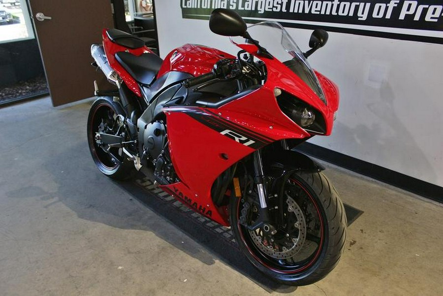 2014 Yamaha YZF-R1