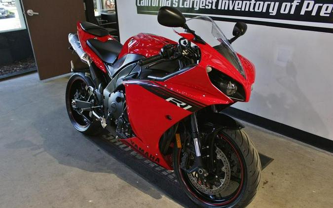 2014 Yamaha YZF-R1