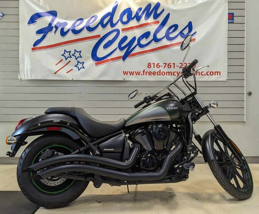 2017 Kawasaki Vulcan® 900 Custom