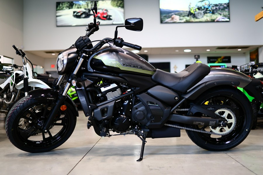 2026 Kawasaki Vulcan S ABS Metallic Graphite GrayMetallic Spark Black