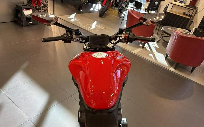 2025 Ducati Diavel V4 Ducati Red