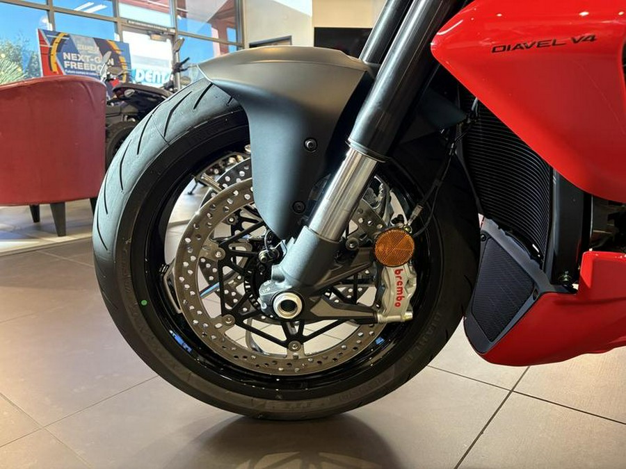 2025 Ducati Diavel V4 Ducati Red