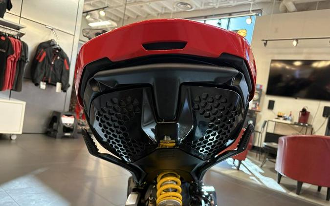 2025 Ducati Diavel V4 Ducati Red