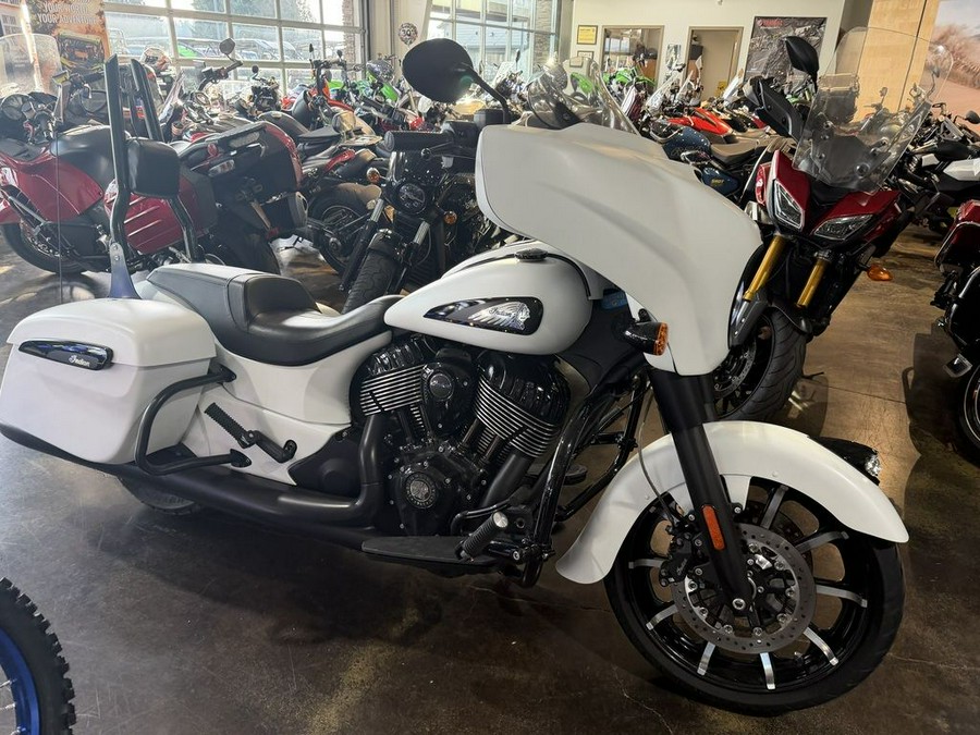 2019 Indian Motorcycle® Chieftain Dark Horse® White Smoke