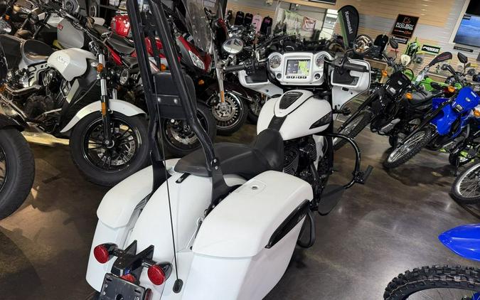 2019 Indian Motorcycle® Chieftain Dark Horse® White Smoke