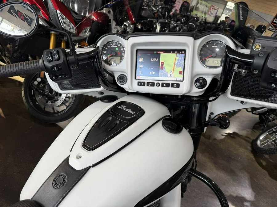 2019 Indian Motorcycle® Chieftain Dark Horse® White Smoke