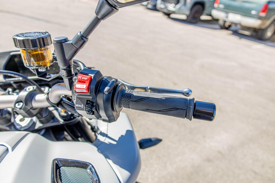 2026 YAMAHA MT-10