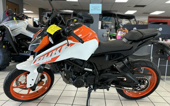 2024 KTM Duke 250