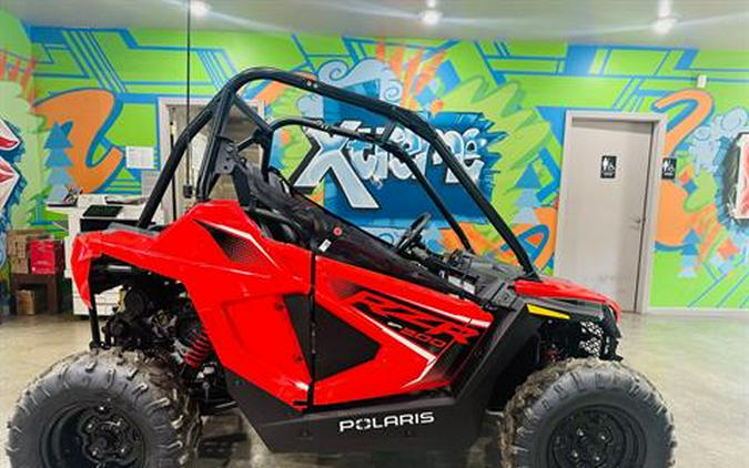 2025 Polaris RZR 200 EFI