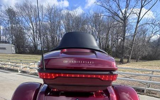 2023 Harley-Davidson® FLHTCUTGAN - Tri Glide® Ultra Anniversary Edition