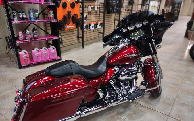 2017 Harley-Davidson® FLHXS - Street Glide® Special