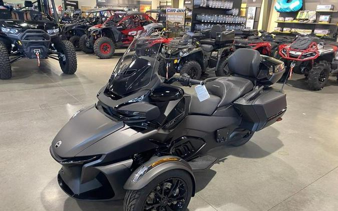 2023 Can-Am® Spyder RT Limited Dark Wheels