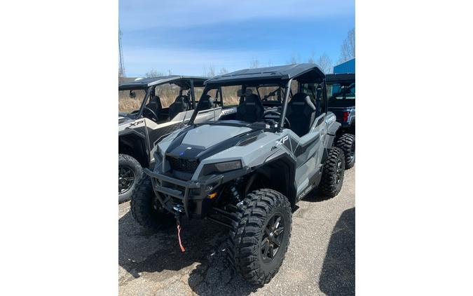 2023 Polaris Industries GENERAL XP 1000 Ultimate Avalanche Gray