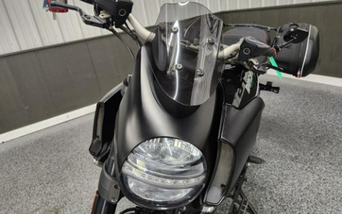 2011 Ducati DIAVEL