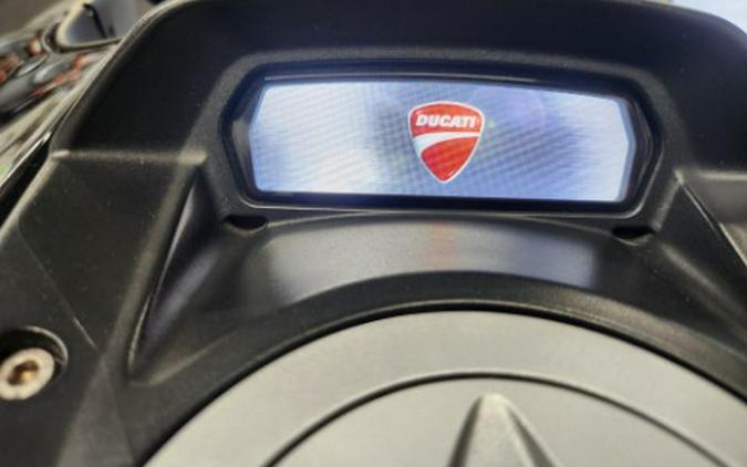 2011 Ducati DIAVEL