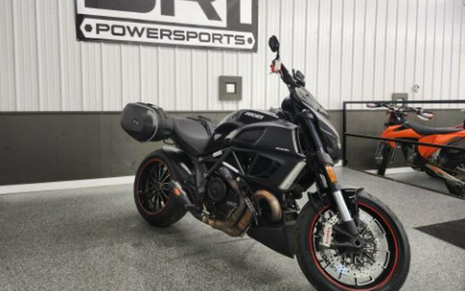 2011 Ducati DIAVEL