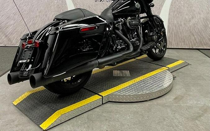 2021 FLHXS Street Glide Special