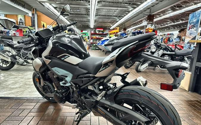 2025 Kawasaki Z900 ABS