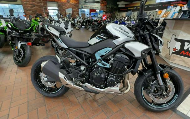 2025 Kawasaki Z900 ABS
