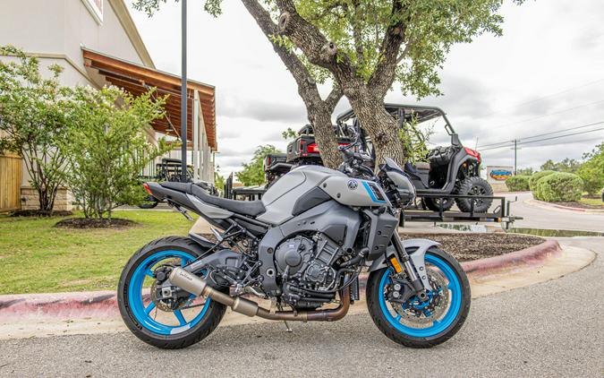 2025 YAMAHA MT-10