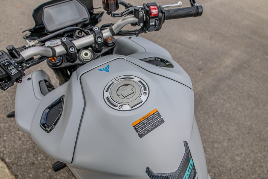 2025 YAMAHA MT-10